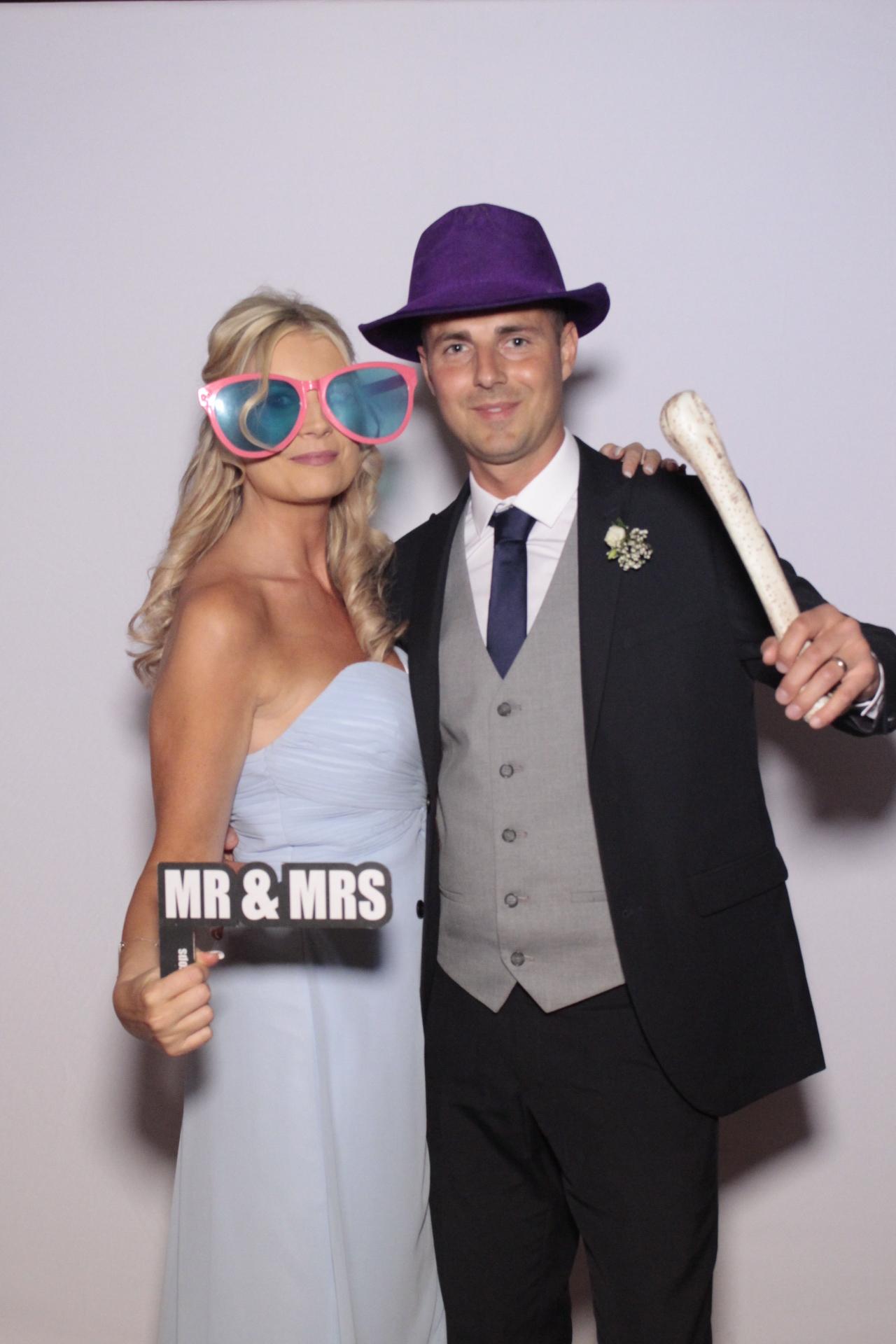 Debbie & Danny's Wedding | View more photos from the event at gallery.myphotoboothexperience.co.uk/u/MyPhotoBoothExperienceLtd/Debbie-Dannys-Wedding